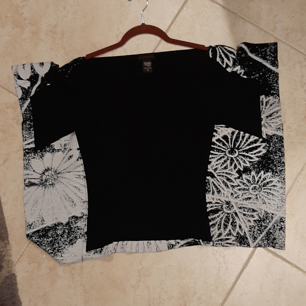 Top - Picture 3 of 3